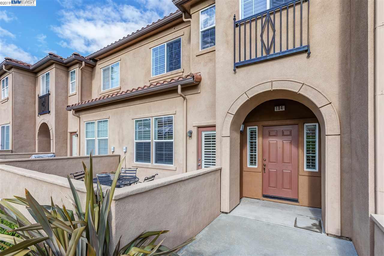 60 Meritage Common - Photo 1