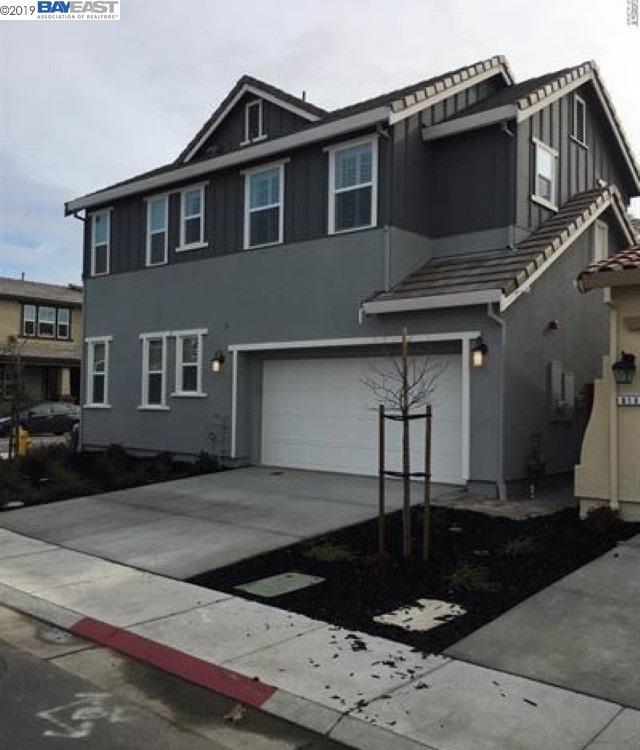814 Barney Common - Photo 1