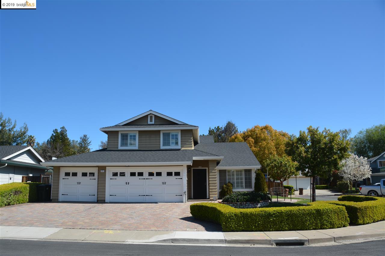 4741 Fawn Hill Way - Photo 1
