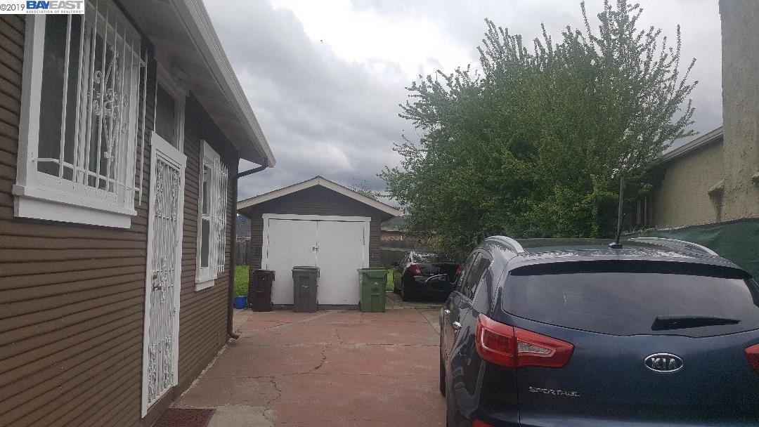 9870 Walnut St - Photo 1