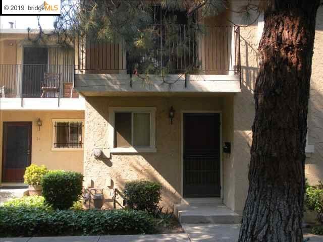 25 Meadowbrook Ave - Photo 1