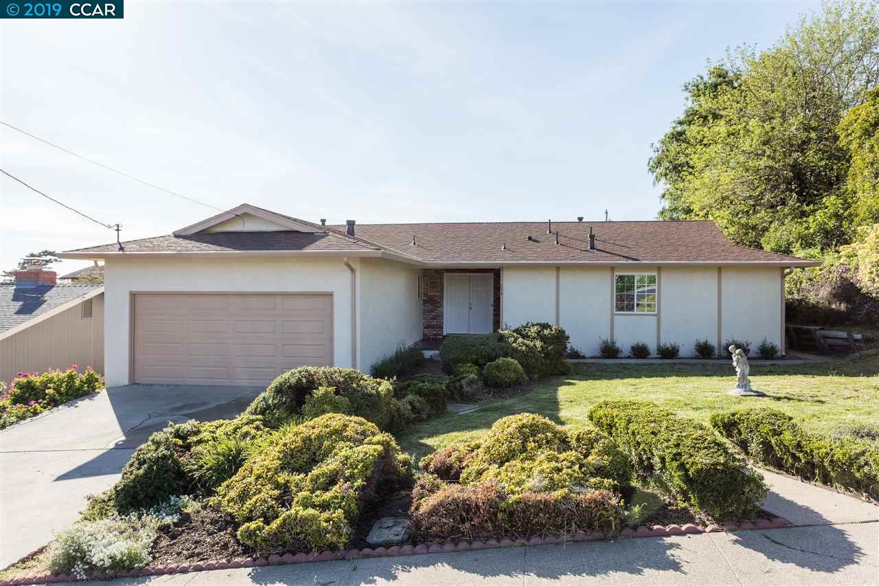 884 Hawthorne Dr - Photo 1