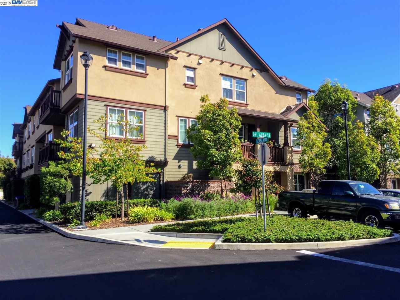104 Serra Way - Photo 1