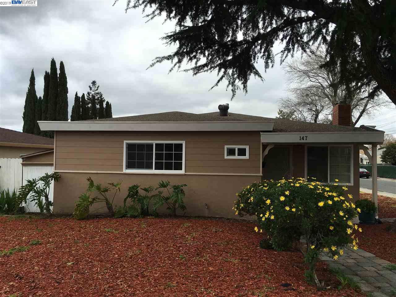 147 Riverview Dr - Photo 1
