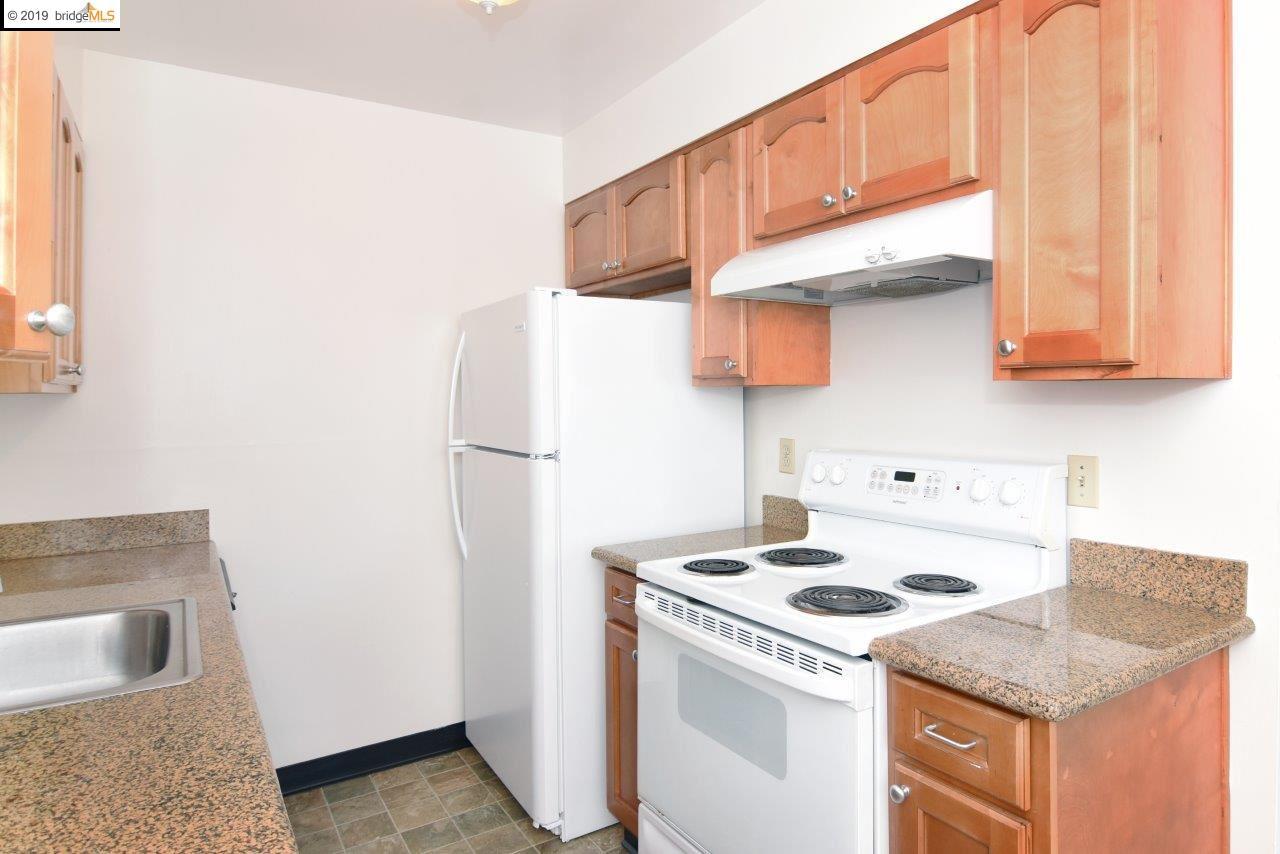 1126 Marin Ave - Photo 1