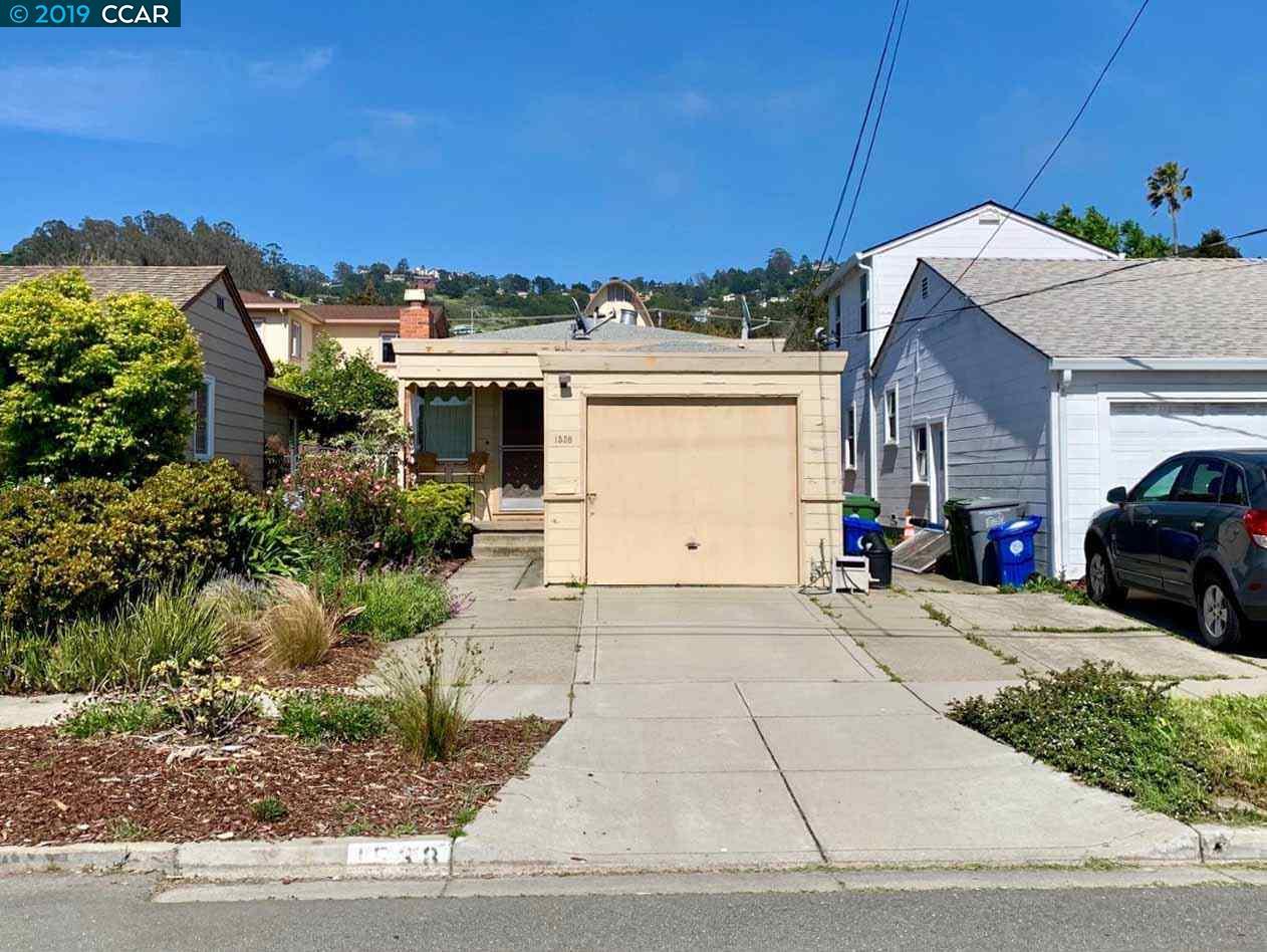 1538 Elm St - Photo 1