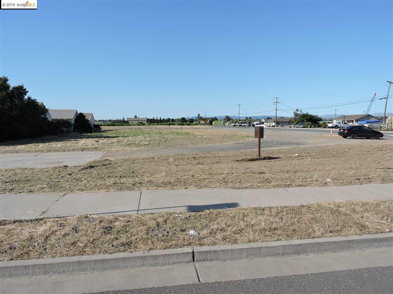 Live Oak Ave. - Photo 1