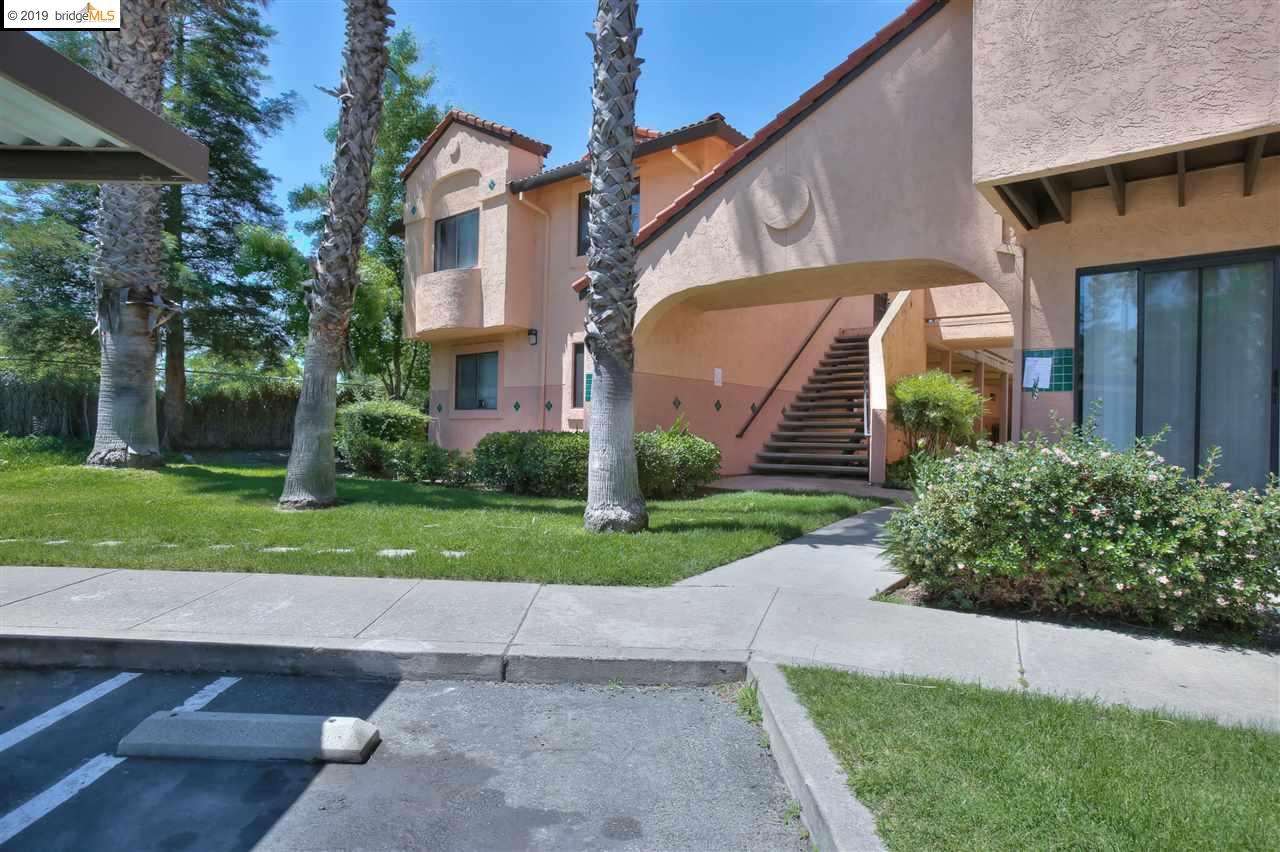 2212 Renwick Ln - Photo 1