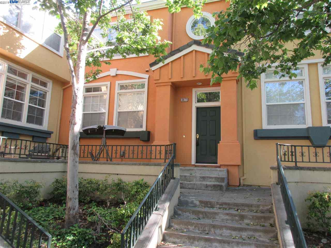 3672 Langdon Cmn - Photo 1