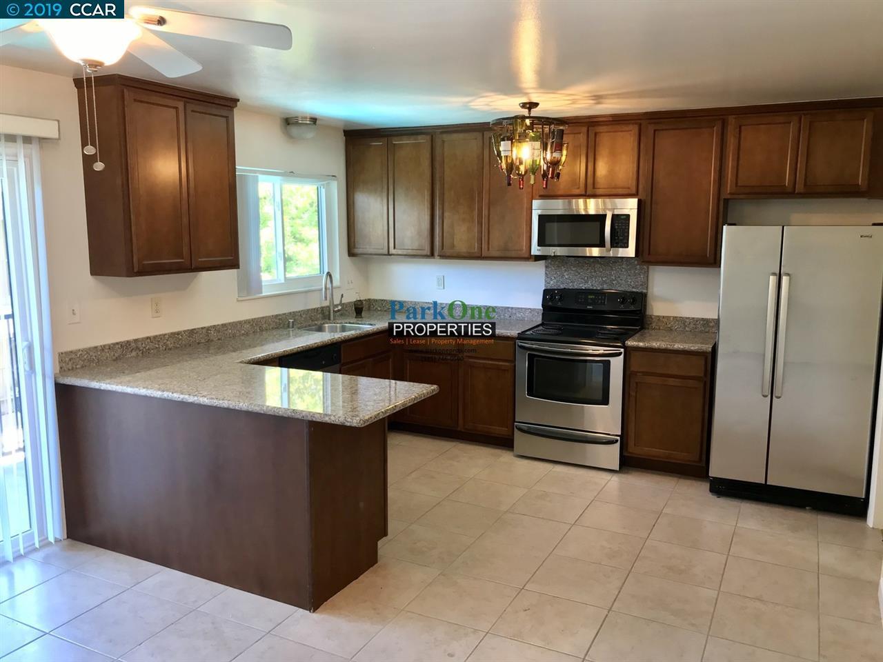 1011 Brown Ave - Photo 1
