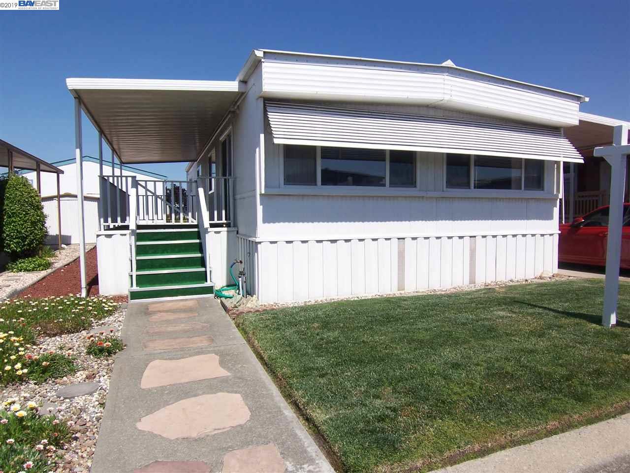 413 Santa Monica - Photo 1