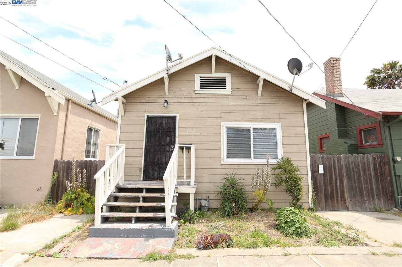 762 7th St - Photo 1