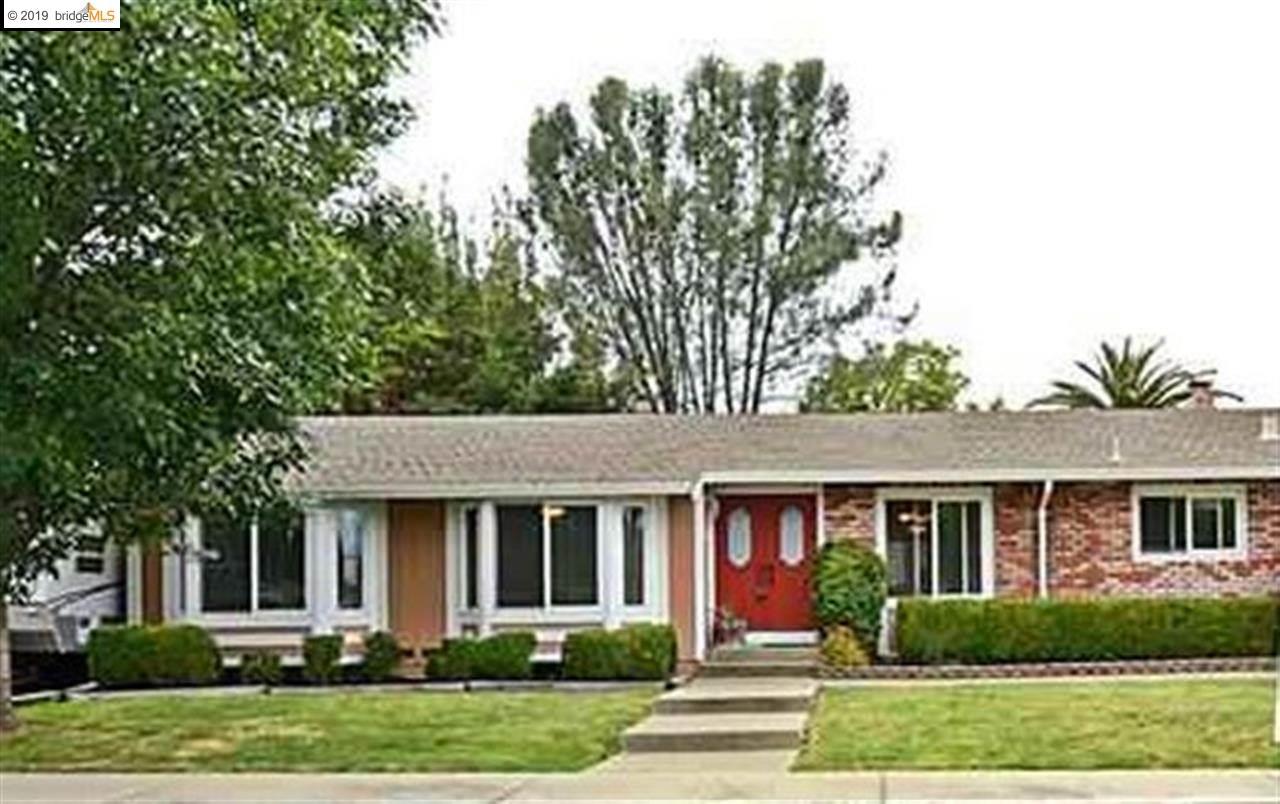 1077 Bellamy Ct - Photo 1