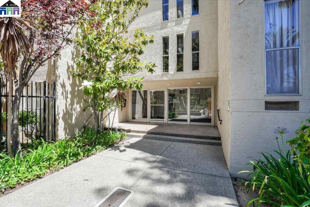 1236 Walker - Photo 1