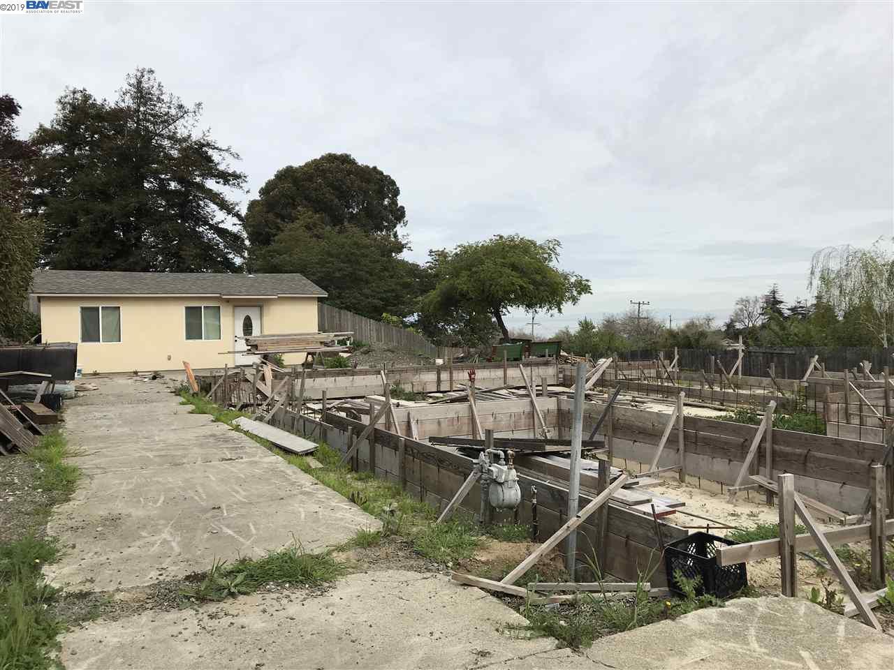 1441 Rachel Rd - Photo 1