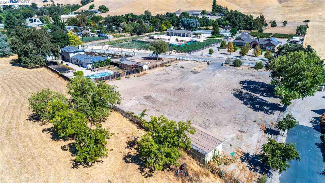 6443 Alisal St - Photo 1