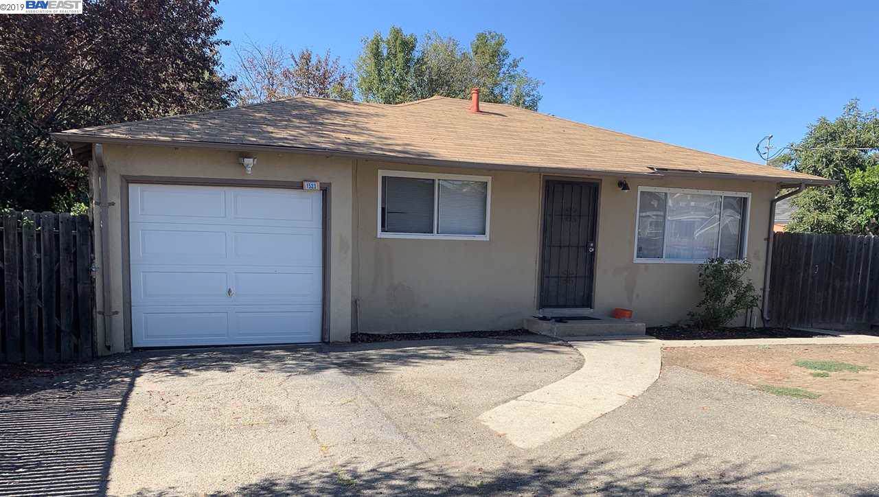 1525 168Th Ave - Photo 1