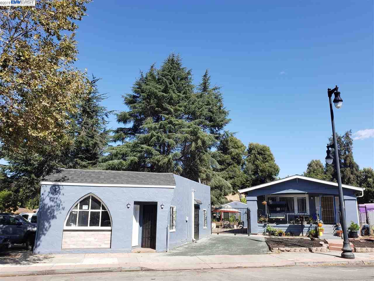 326 Macarthur Blvd - Photo 1