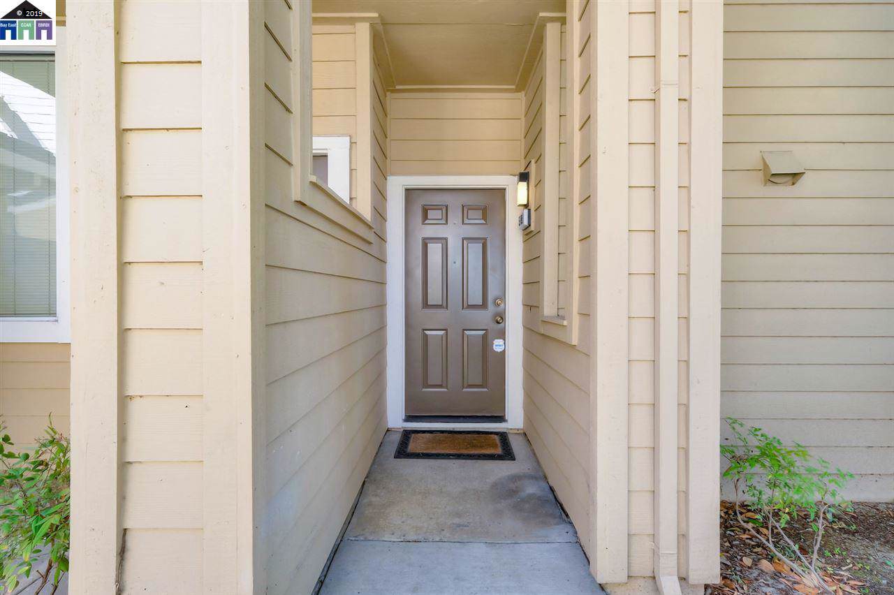 5181 Fairbanks Cmn - Photo 1