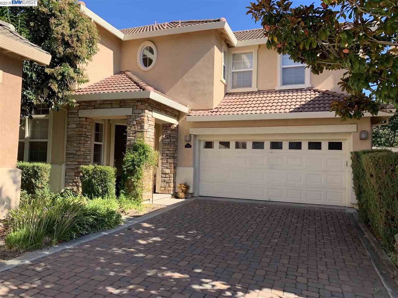 3946 Hampden - Photo 1