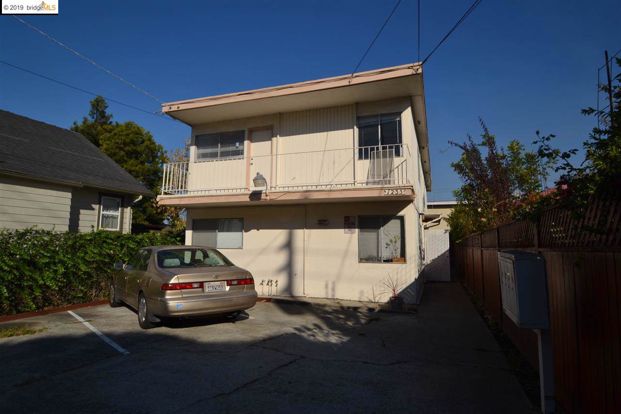 1235 Carrison St - Photo 1