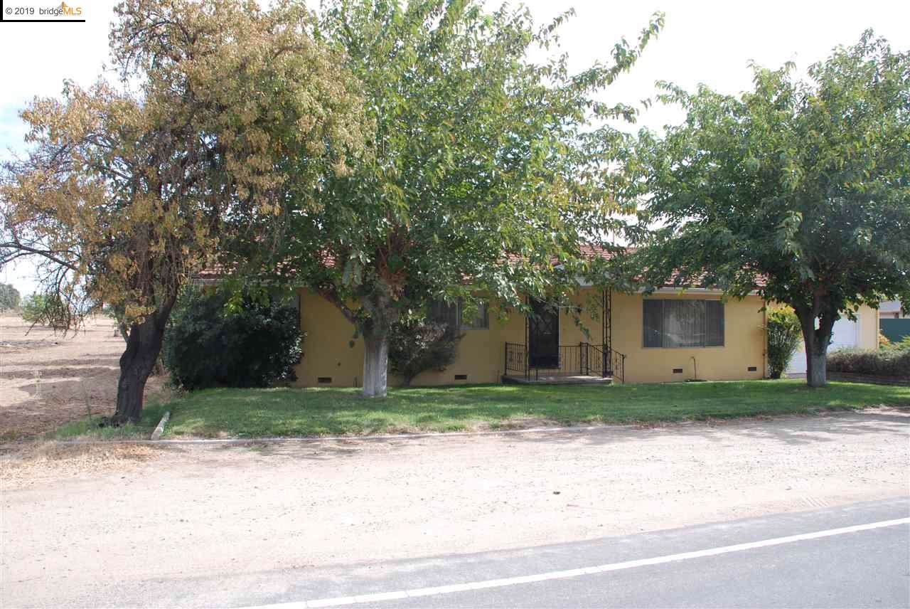 2810 Anderson - Photo 1