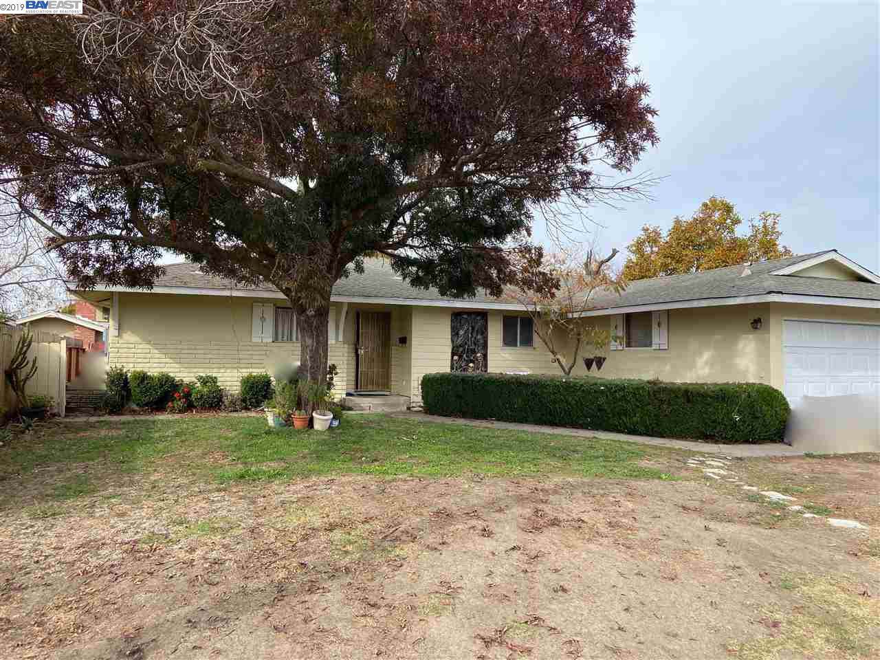 1215 Shakespeare Dr - Photo 1