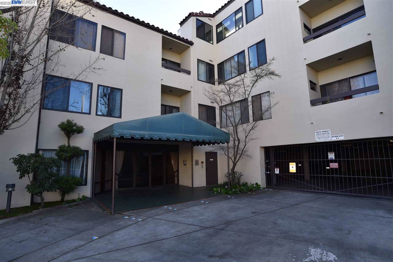 425 El Camino Real - Photo 1