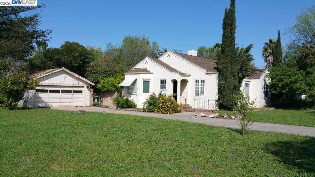3543 Wren Avenue - Photo 1