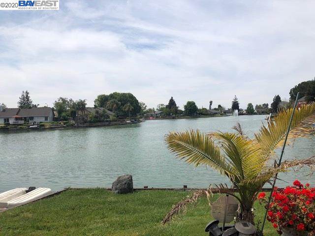 7245 Shoreline Dr - Photo 1