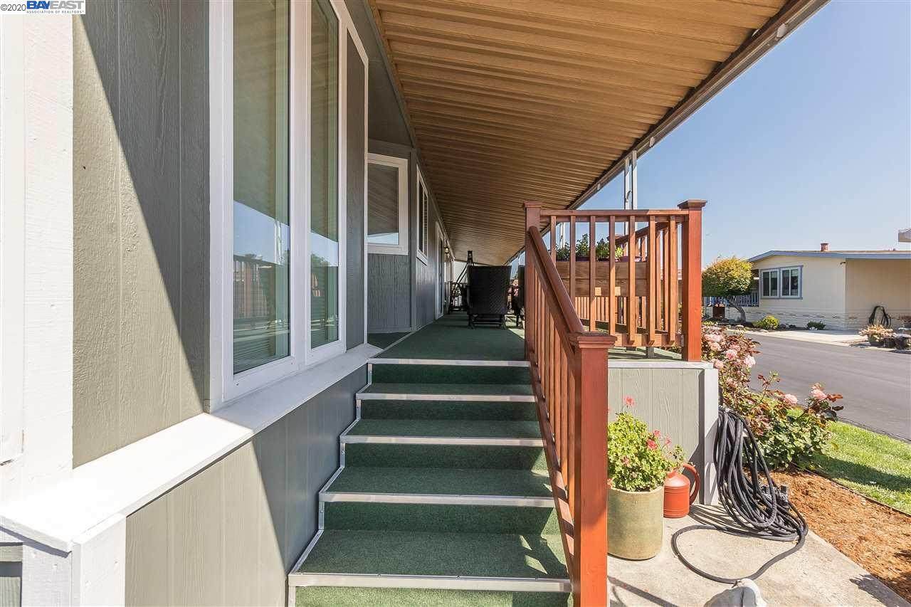29229 Harpoon Way - Photo 1