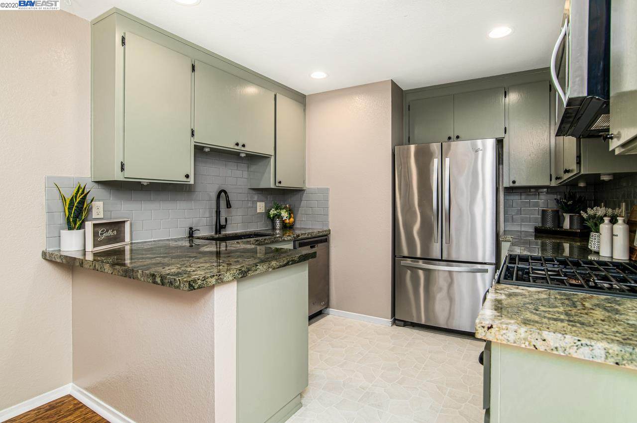 4671 Apple Tree Cmn - Photo 1