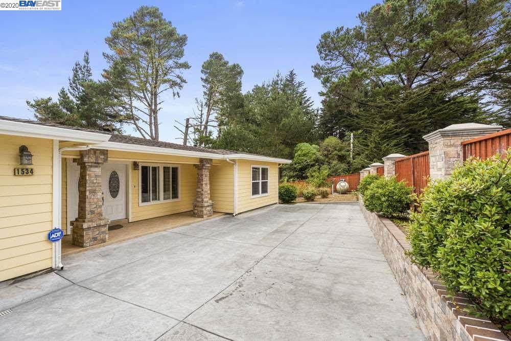 1534 Ranch Road - Photo 1