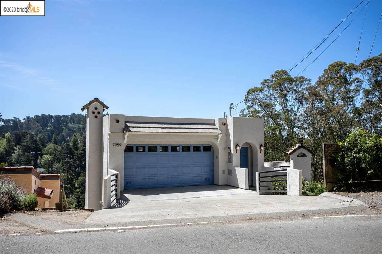 7959 Skyline Blvd - Photo 1