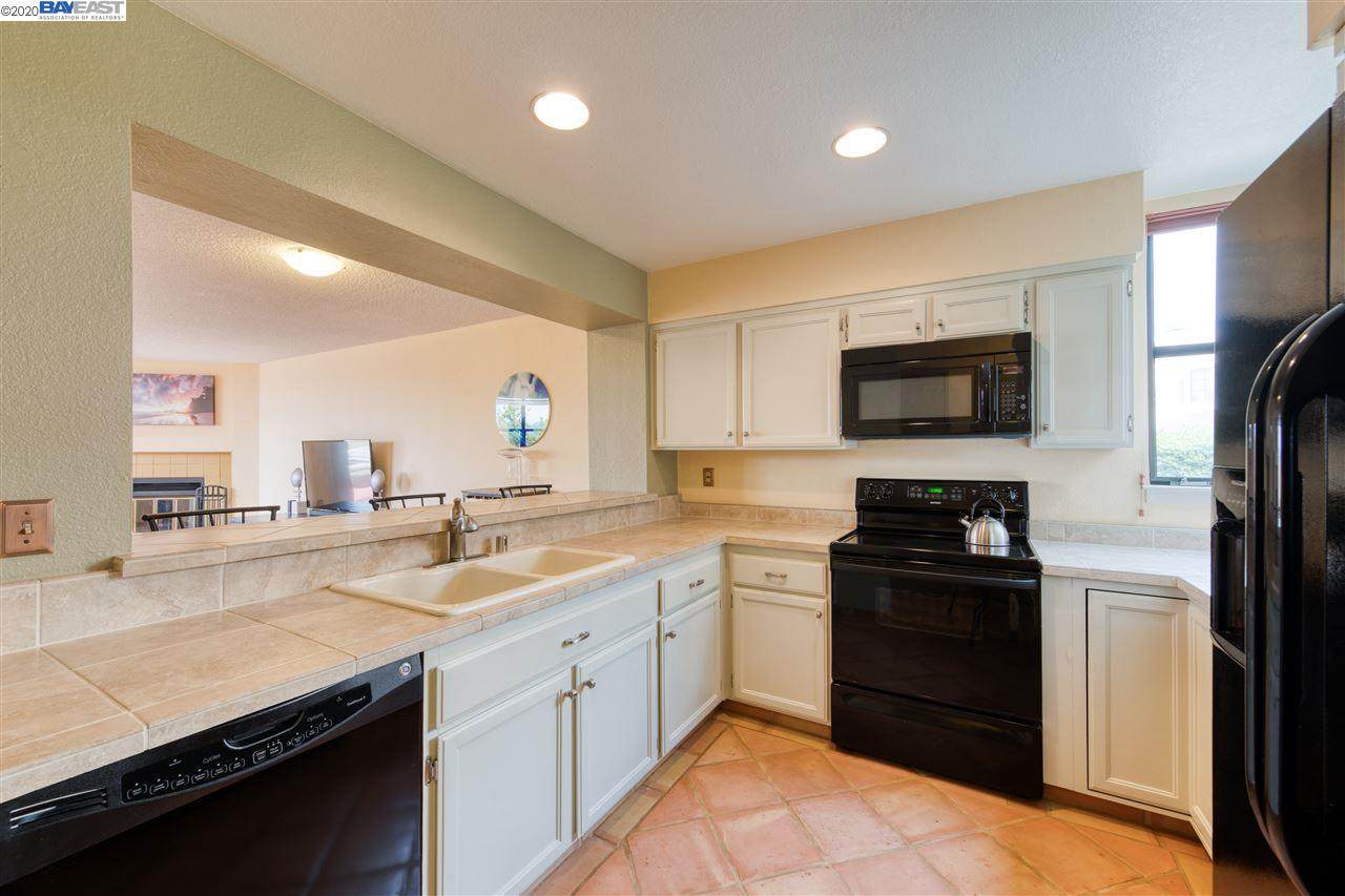 171 Nantucket Ln - Photo 1