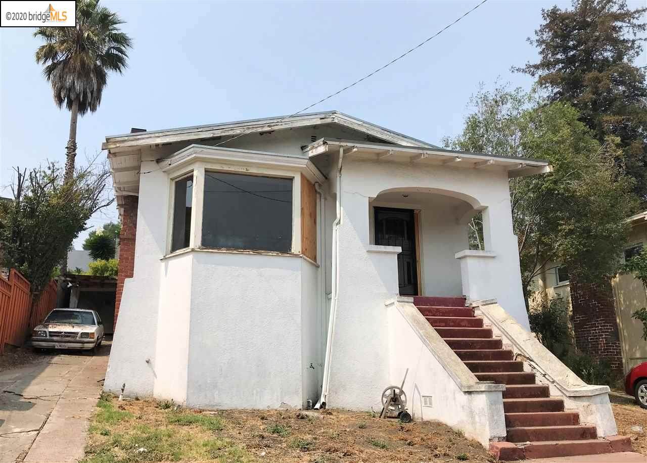 3027 Kingsland Ave - Photo 1