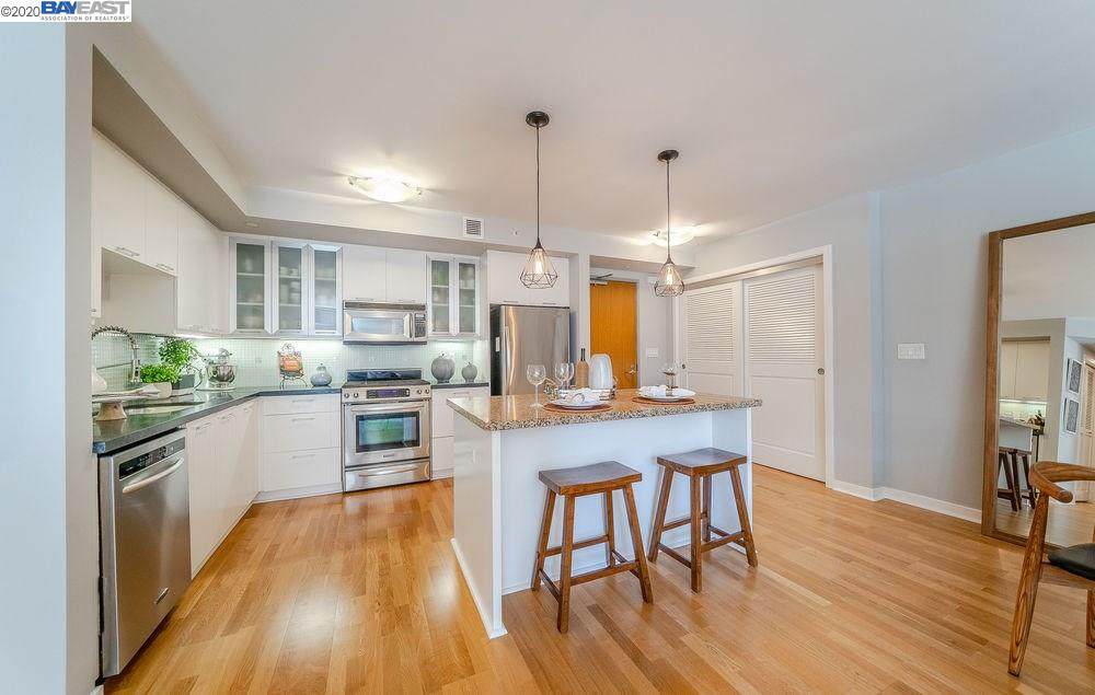 170 King St 714 - Photo 1