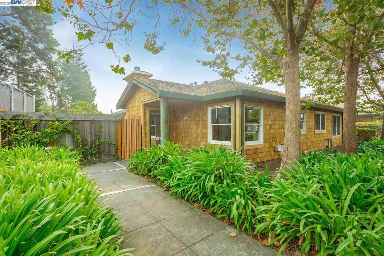 512 Centre Ct - Photo 1