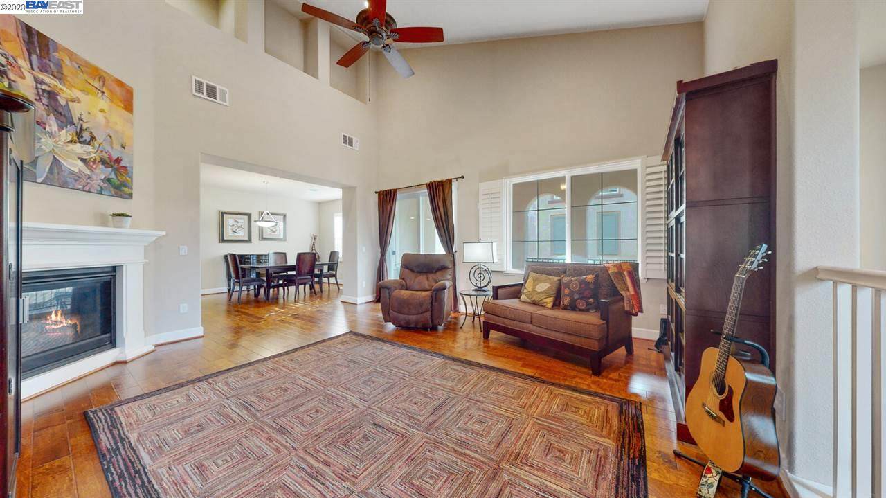 681 Selby Ln 1 - Photo 1