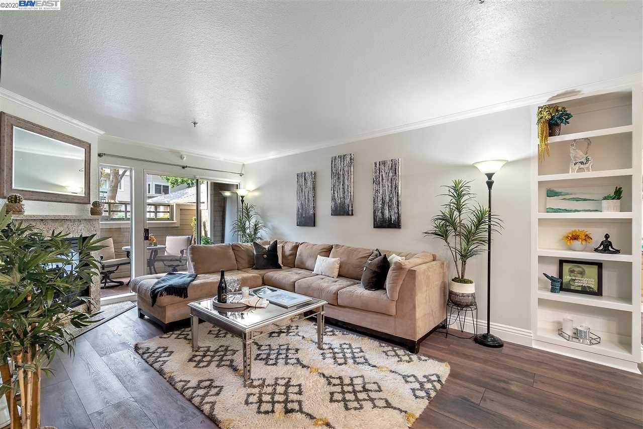2560 Oak Rd 123 - Photo 1
