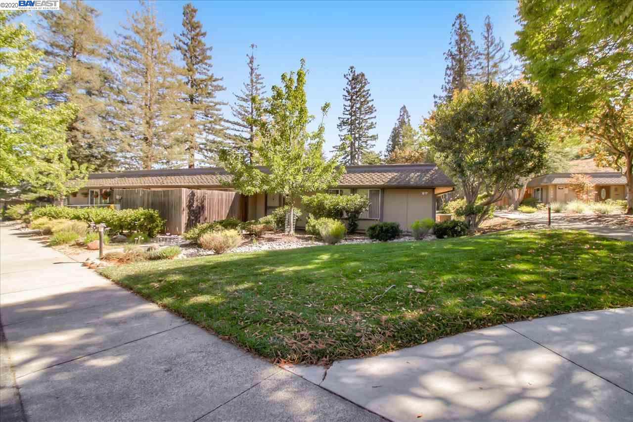 1617 Skycrest Dr 22 - Photo 1
