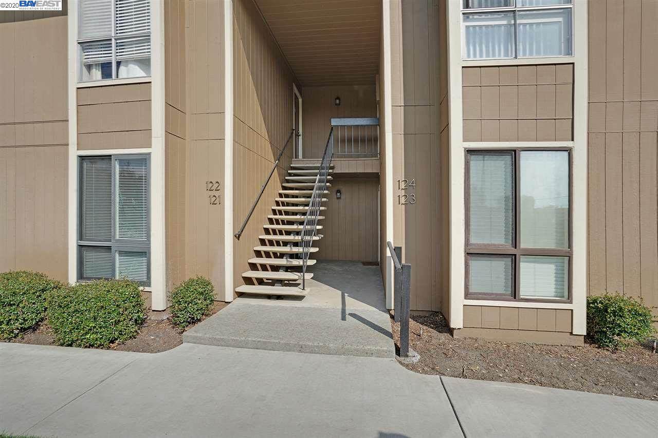 8975 Alcosta Blvd 121 - Photo 1