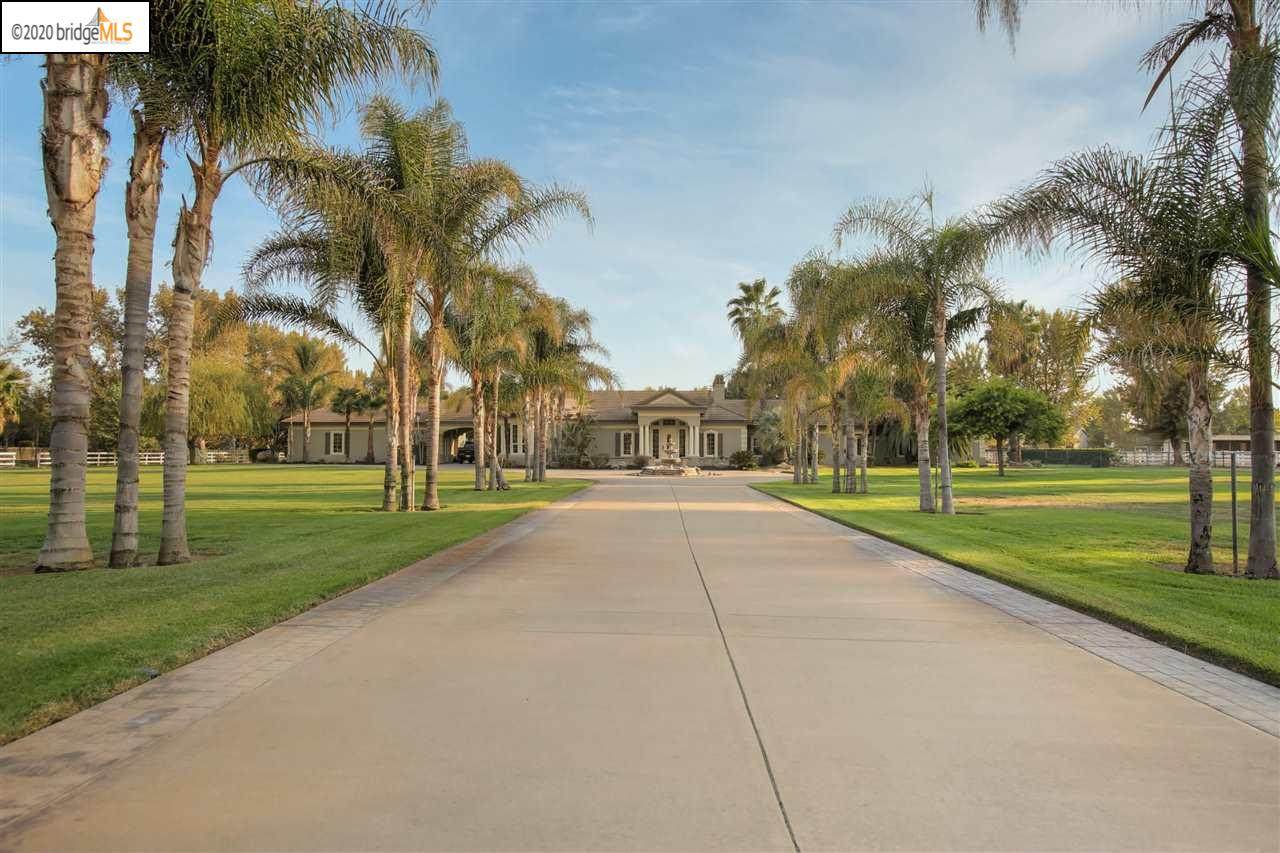 3700 Valley Oak Dr - Photo 1