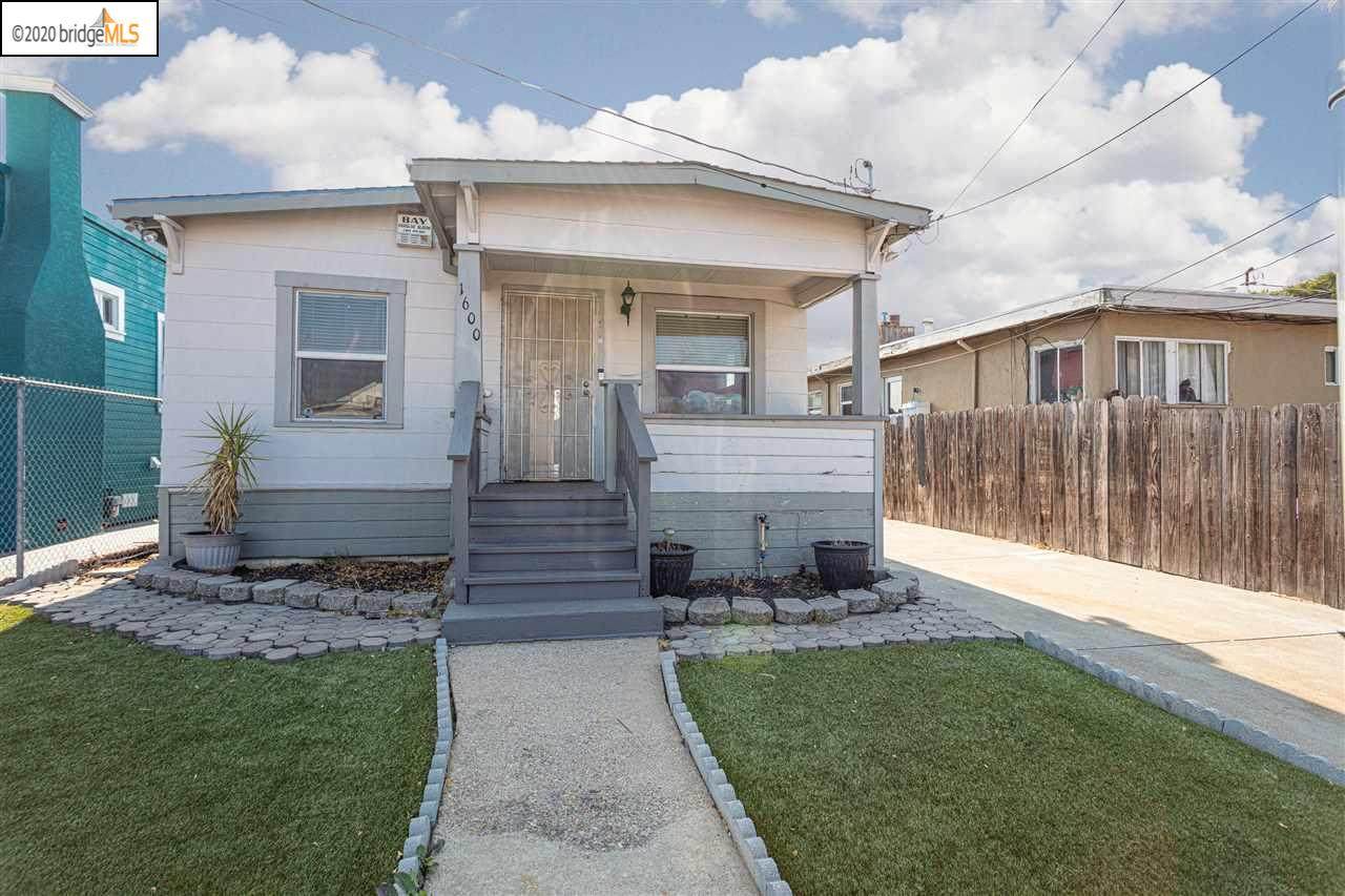 1600 71St Ave - Photo 1