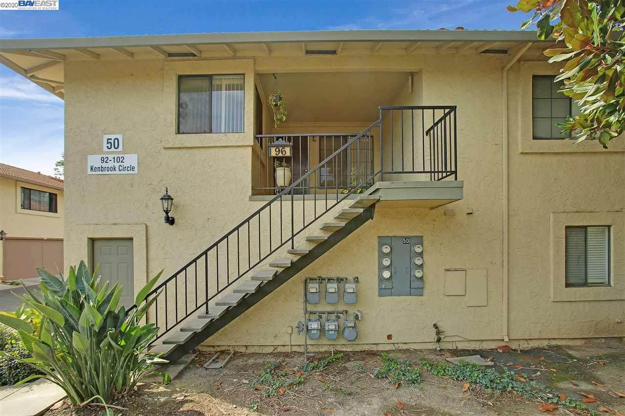 96 Kenbrook Cir - Photo 1
