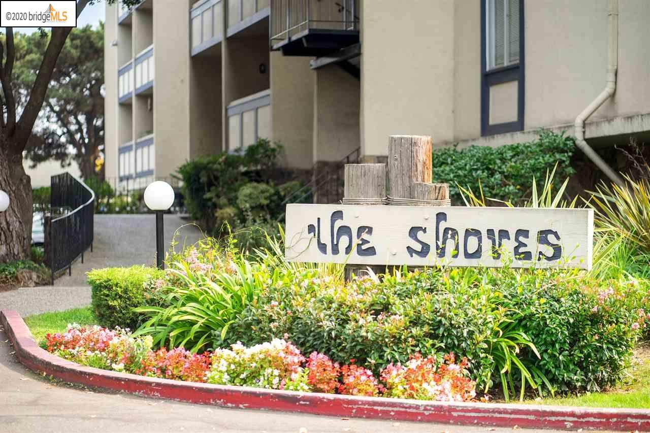 965 Shorepoint 208 - Photo 1
