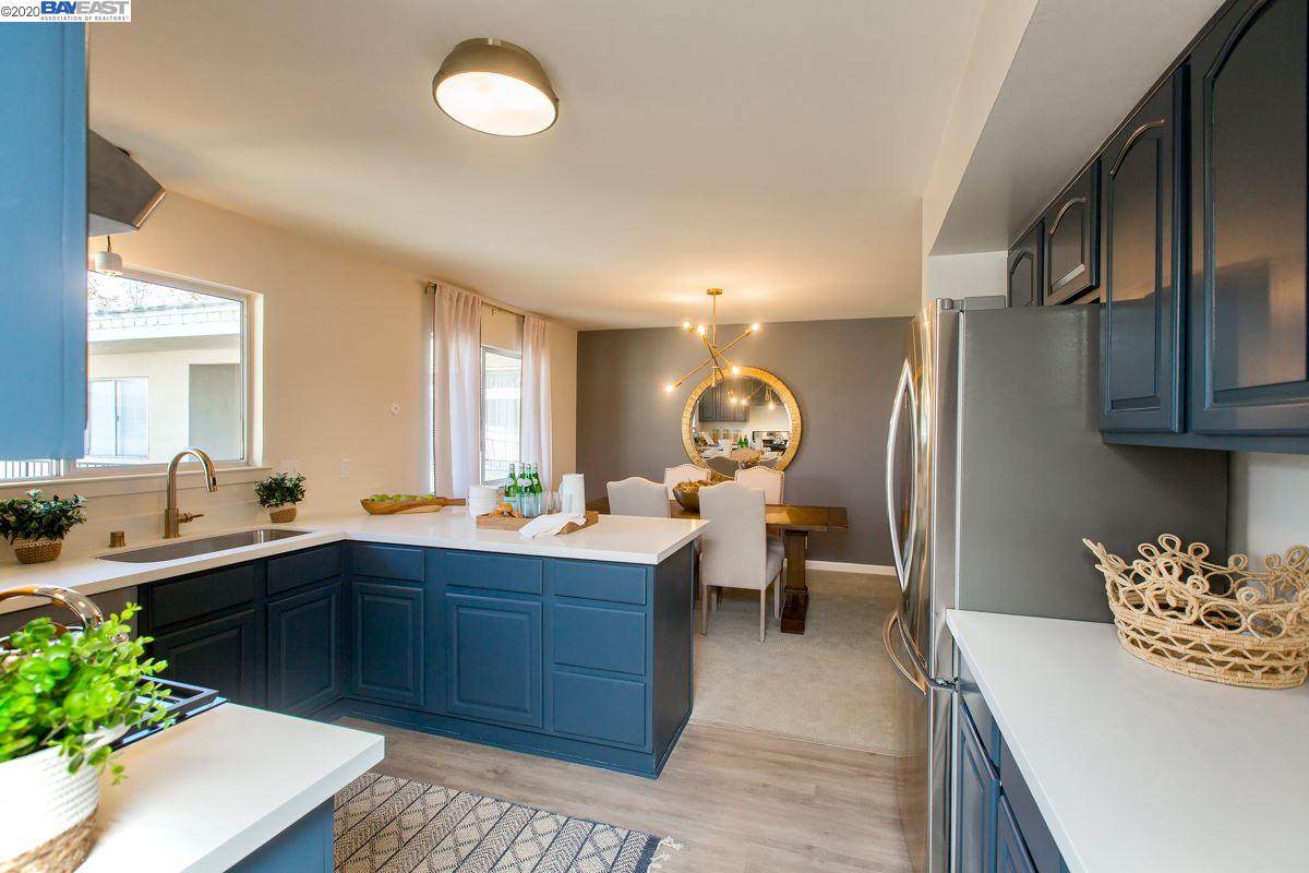 1701 Central Ave Q - Photo 1