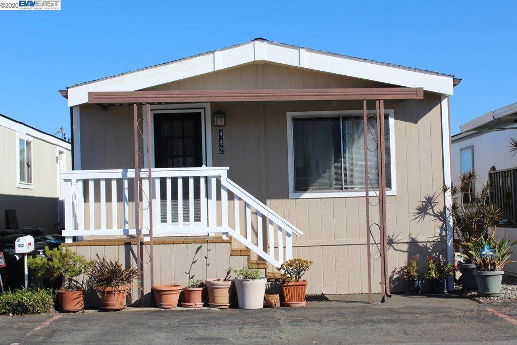 3015 Bayshore Rd. 442 - Photo 1