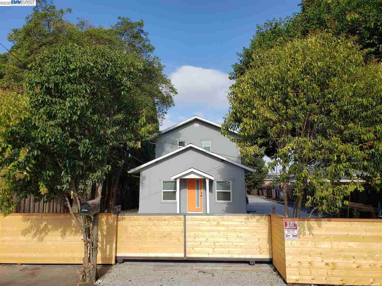 1575 166Th Ave - Photo 1