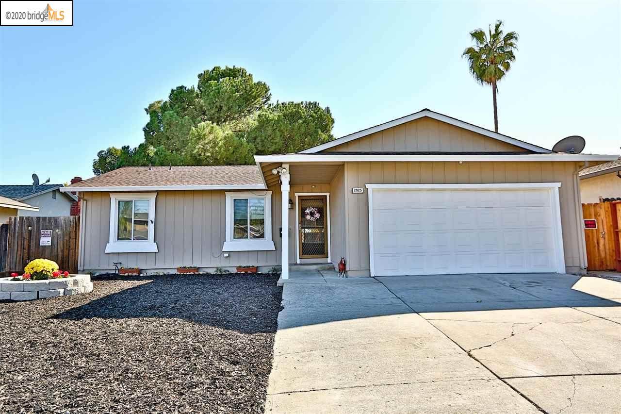 2925 Carmona Way - Photo 1